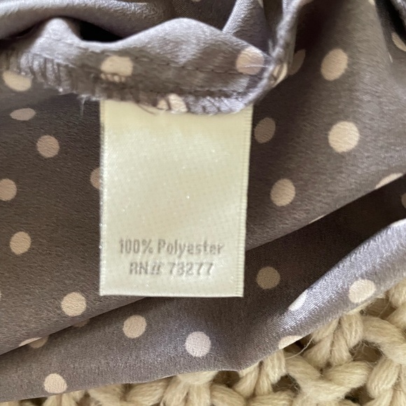 Lauren Conrad pleat neck polka dot blouse top size M - Picture 5 of 5
